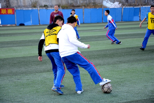 周琦复出砍10分首钢不敌青岛 同曦力克山东