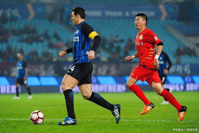 拜仁计划与诺伊尔续约，不打算提前召回努贝尔